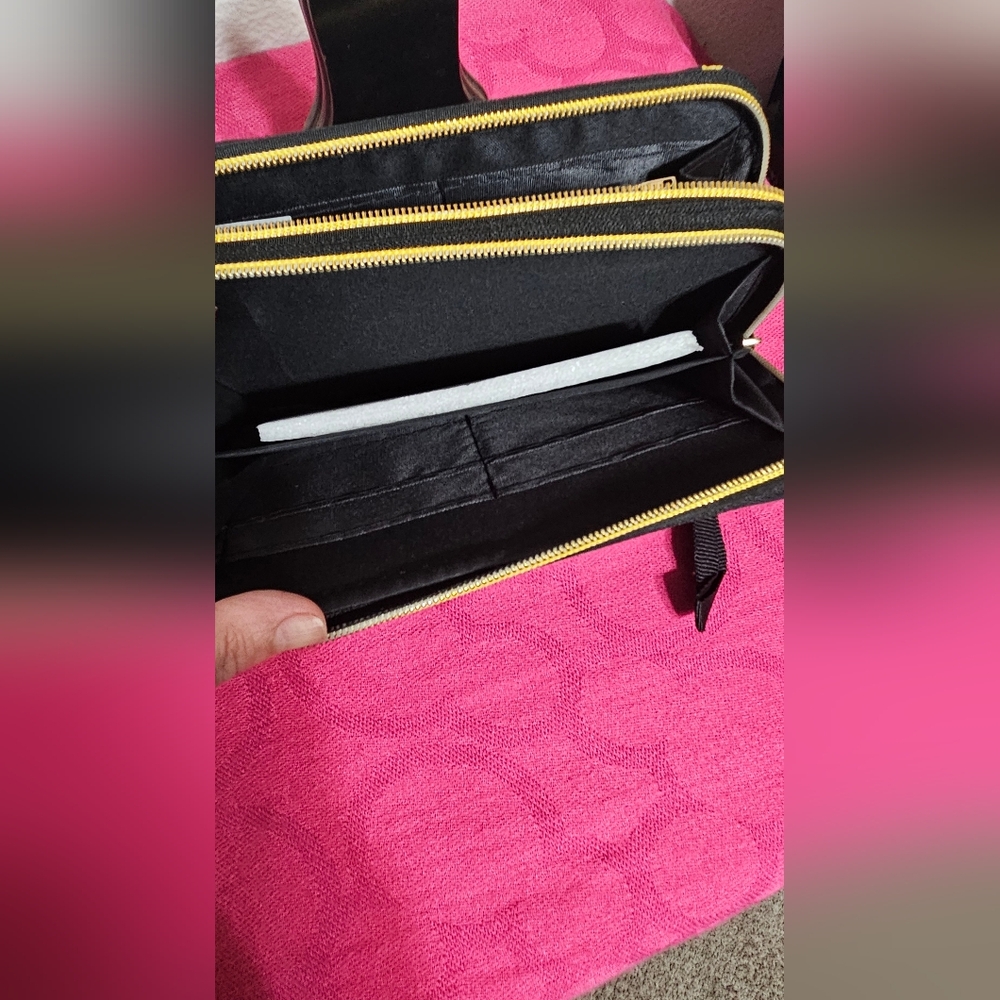 Floral Embroidered Black Clutch - Picture 2 of 3